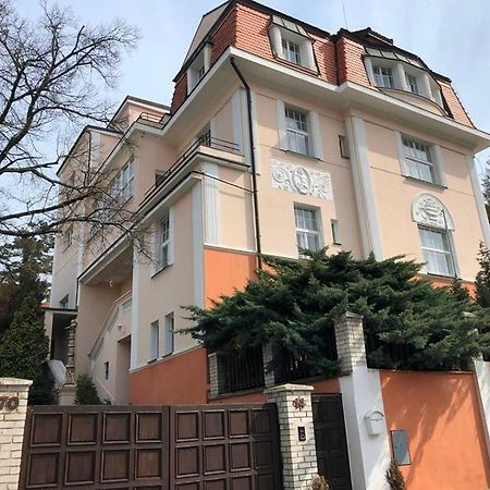 Rooms In Prague-Big+Comfy Exterior photo